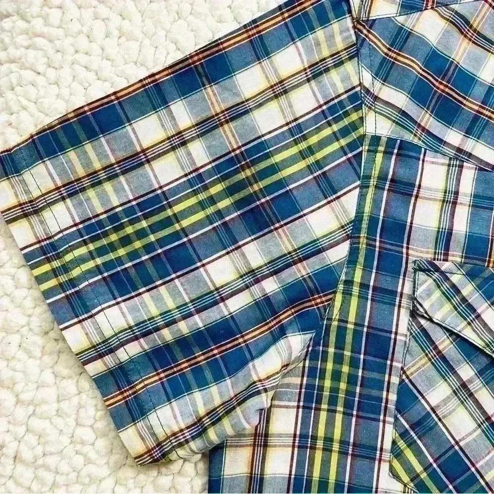 Levi's Barstow Western Short Sleeve Multi Color Checker‎ Plaid Snap Shirt Size L